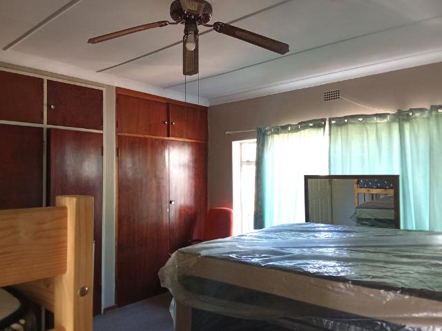4 Bedroom House To Let in Raceview