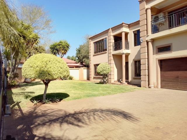 4 Bedroom House To Let in Safari Gardens