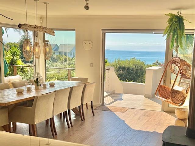 4 Bedroom House To Let in Santareme