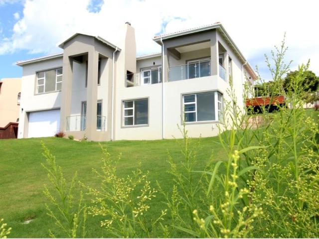 4 Bedroom House To Let in Santareme