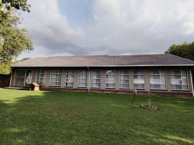 4 Bedroom House To Let in Secunda | Perfektum Homes