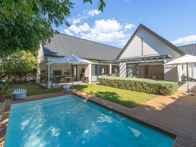 4 Bedroom House To Let in Val de Vie Estate