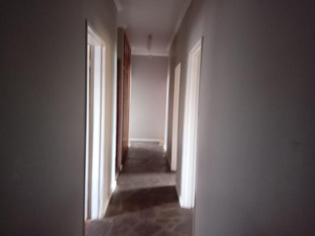 4 Bedroom House To Rent in Vredenburg