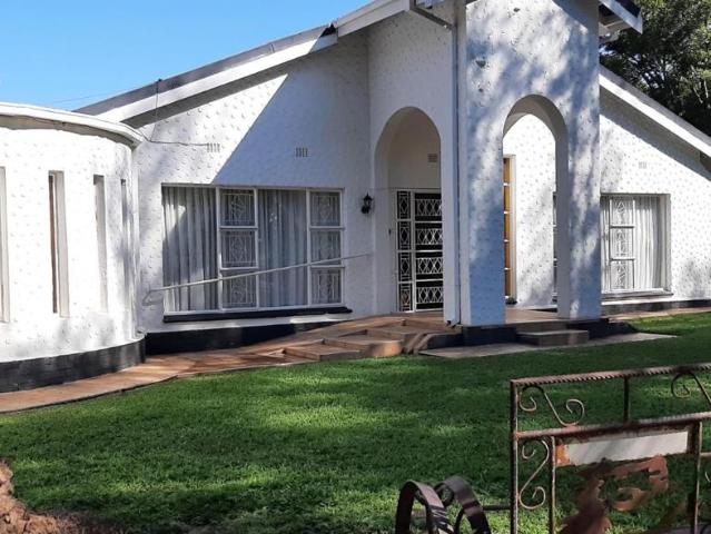 4 Bedroom House to Rent in Vryburg