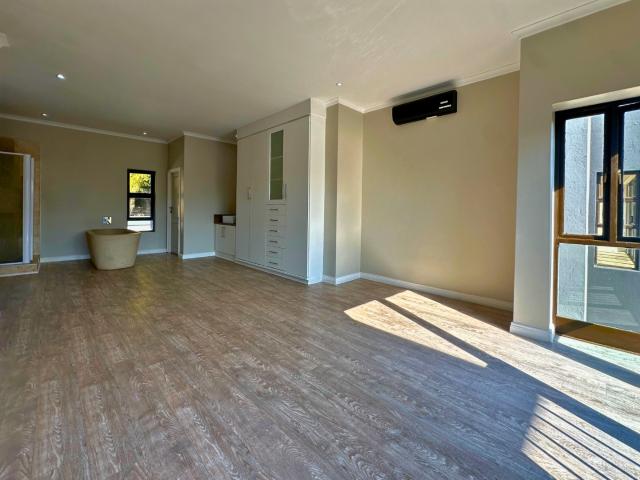 4 Bedroom House To Rent in Waterkloof