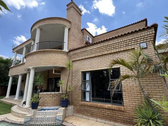 4 Bedroom House To Rent in Woodhill Golf Estate