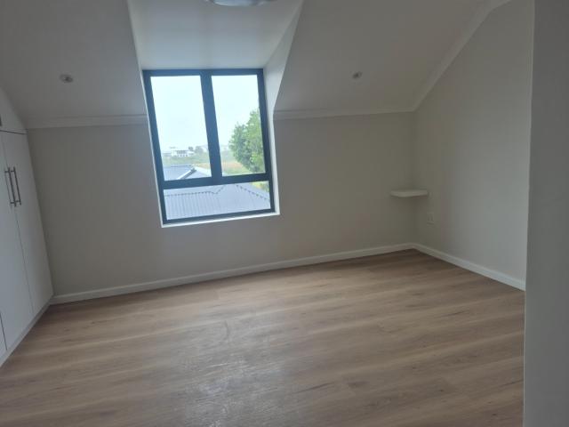 4 Bedroom House To Rent in Atlantic Beach Golf Estate
