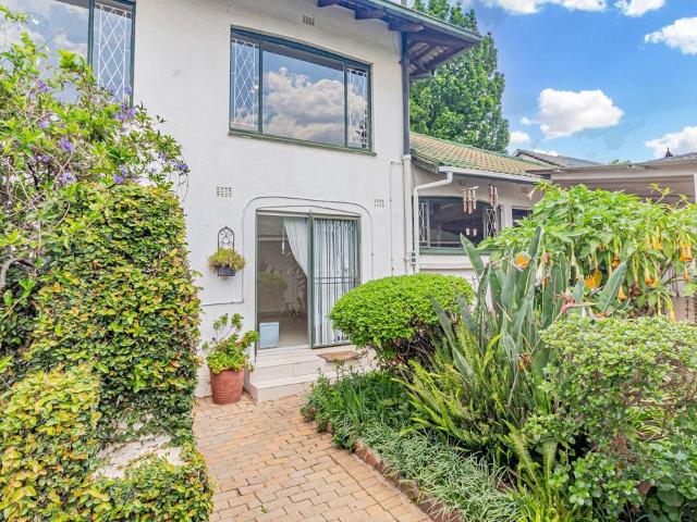 4 Bedroom house to rent in Blairgowrie, Randburg