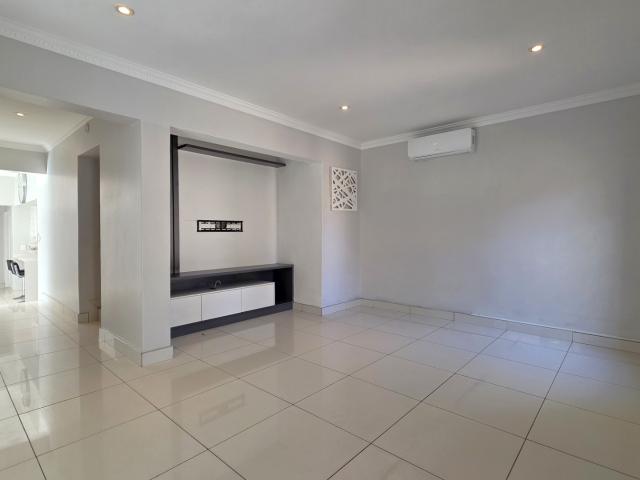 4 Bedroom House To Rent in Broadacres
