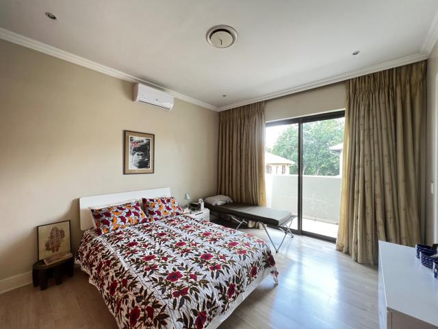 4 Bedroom House To Rent in Bryanston