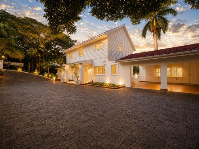 4 Bedroom House To Rent in Durban North