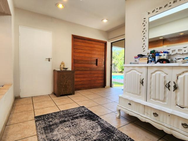 4 Bedroom House To Rent in Fourways Gardens
