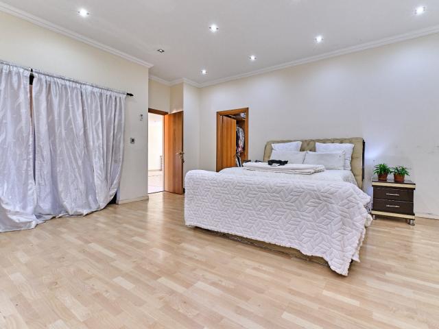4 Bedroom House To Rent in Glenvista