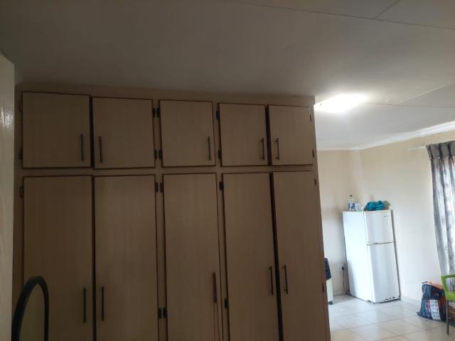 4 Bedroom House To Rent in Hartswater