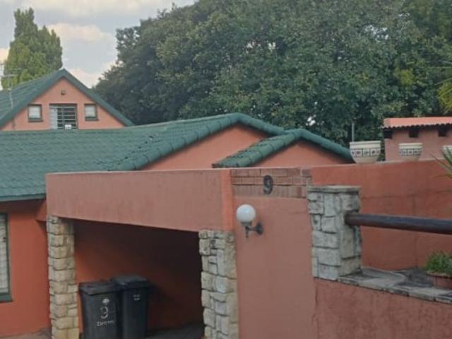 4 Bedroom House To Rent in Jukskei Park