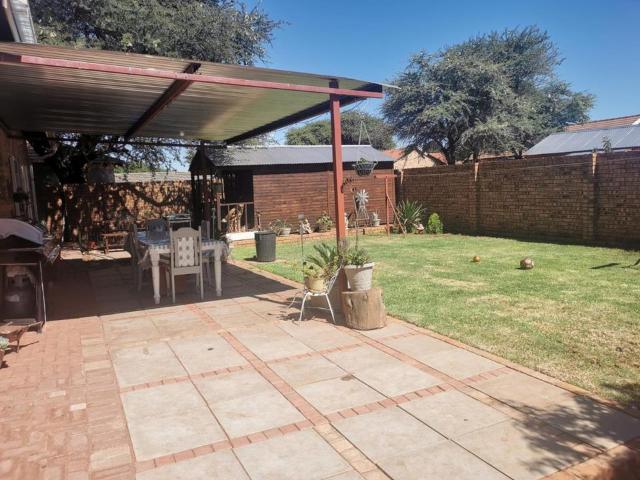 4 Bedroom House to Rent in Kathu