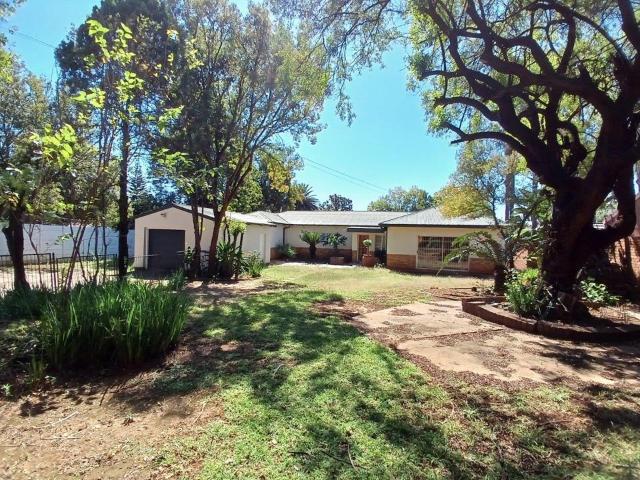 4 Bedroom House to Rent in Menlo Park