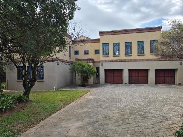 4 Bedroom House To Rent in North Riding