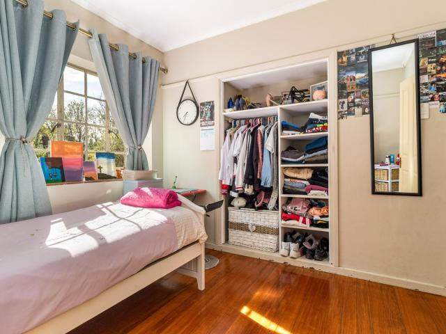 4 Bedroom House To Rent in Plumstead