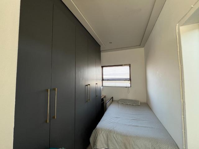 4 Bedroom House To Rent in Rooihuiskraal North
