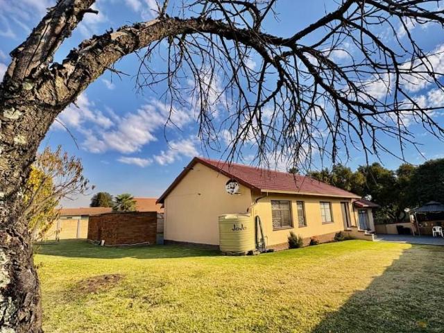 4 Bedroom house to rent in Secunda