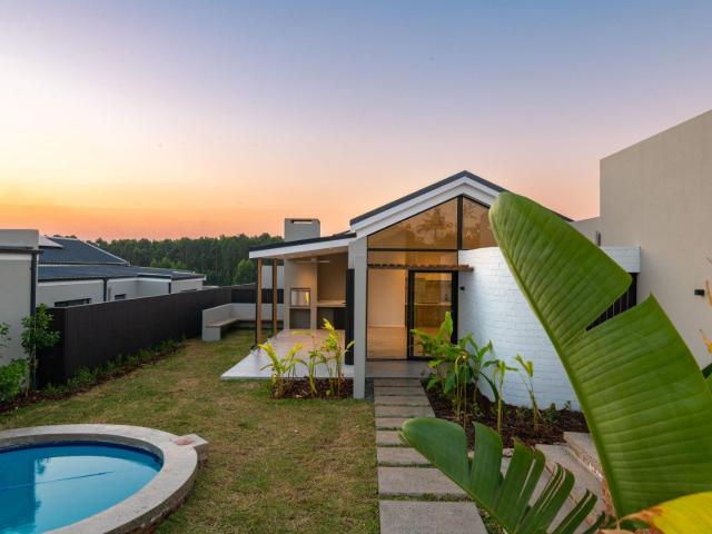 4 Bedroom House to Rent in Sheffield Beach