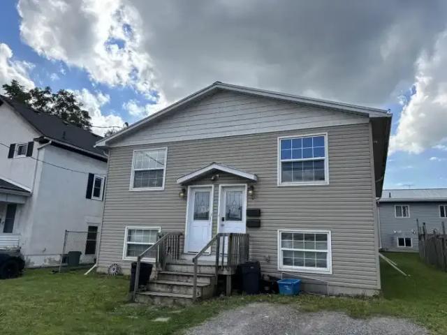 4 Bedroom House Thorold ON 105269372