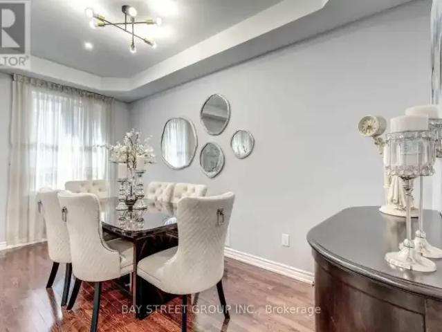4 Bedroom House Vaughan ON 102578937