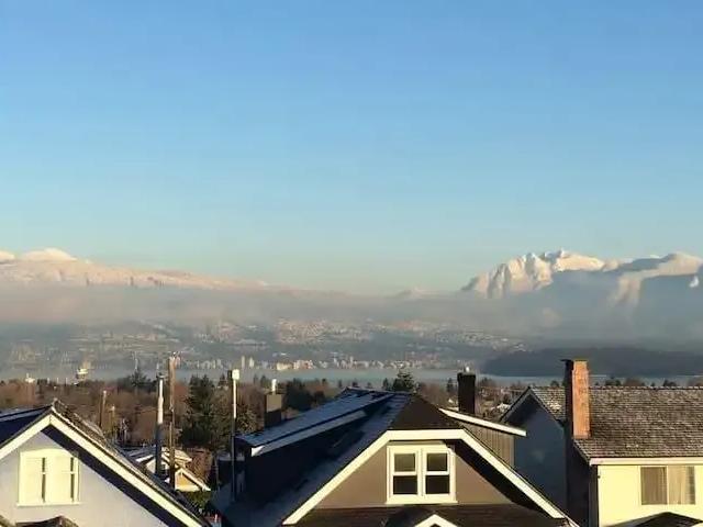 4 Bedroom House Vancouver BC 101090355