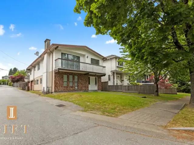 4 Bedroom House Vancouver BC 102579029