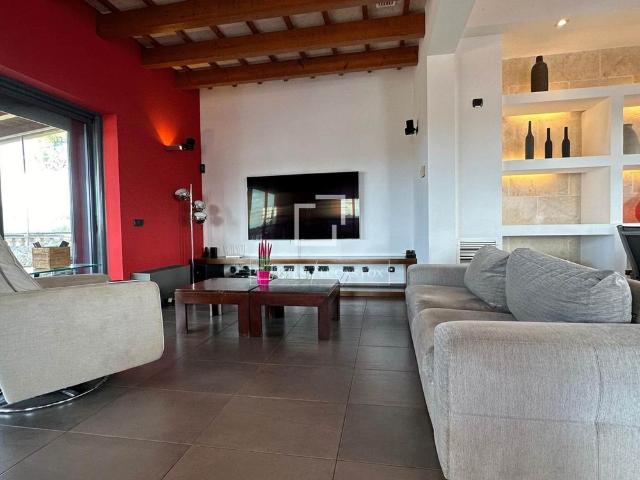 4 Bedroom house / villa with 22m² terrace for rent in Ciutadella, Balearic Islands