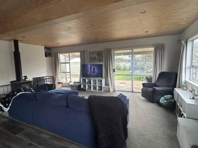 4 bedroom home available in Springlands