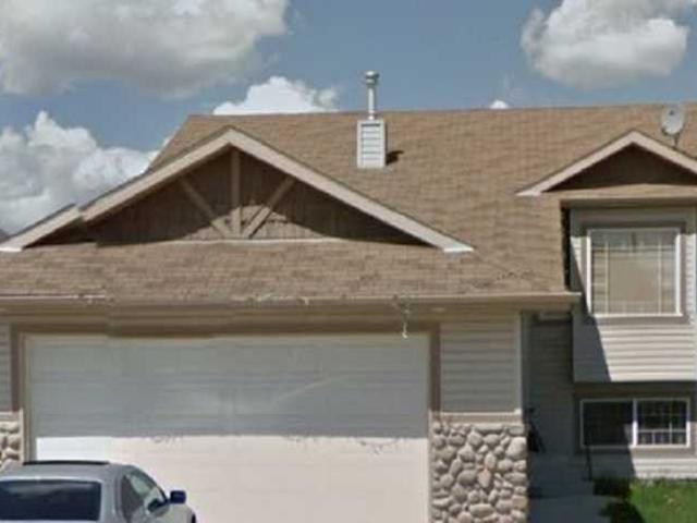 4 Bedroom Home Available with Garage! 4 Bedroom Apartment for Rent at 100 Isherwood Close, Red Deer, AB T4R 0B6 Ironstone