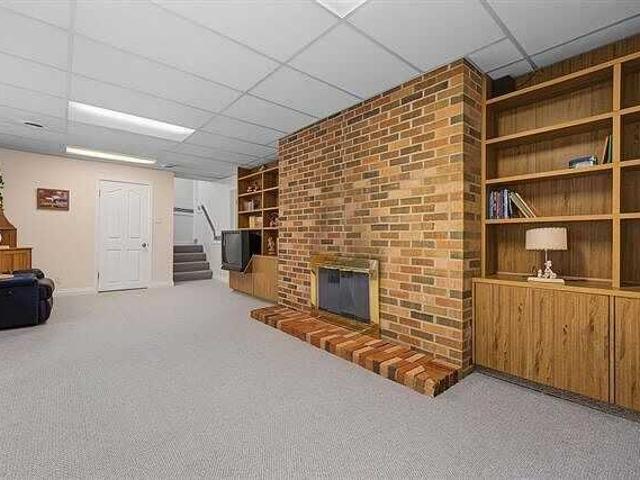 4 Bedroom Home for Rent at 9516 146 St Nw, Edmonton, AB T5N 2Z1 Crestwood