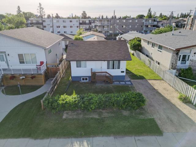 4 Bedroom Home for Rent at 9909 157 St Nw, Edmonton, AB T5P 2T7 Glenwood