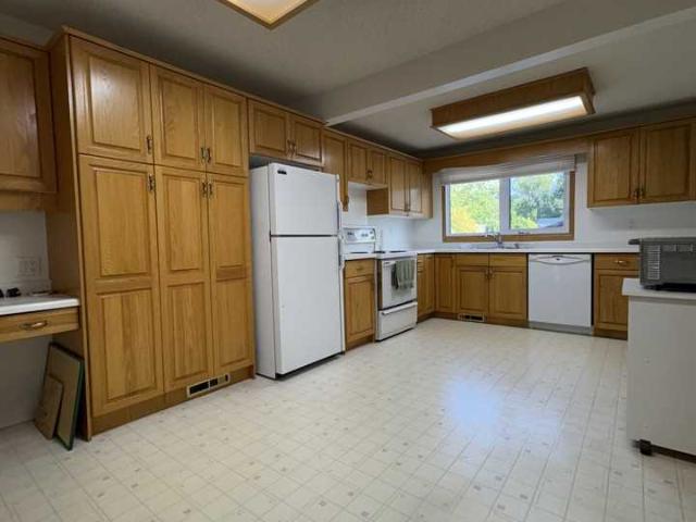 4 Bedroom Home for Rent at 376 Wales Ave, Winnipeg, MB R2M 2S9 Meadowood