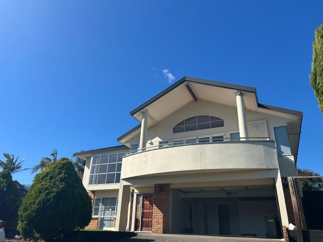 4 bedroom home in Goodwood Heights!