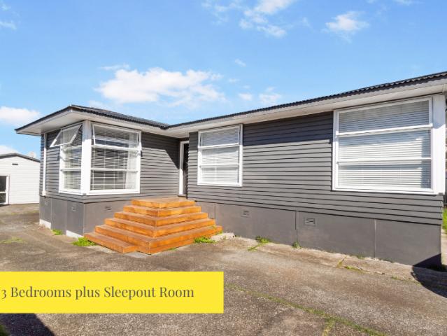 4 bedroom home in Mangere Bridge!