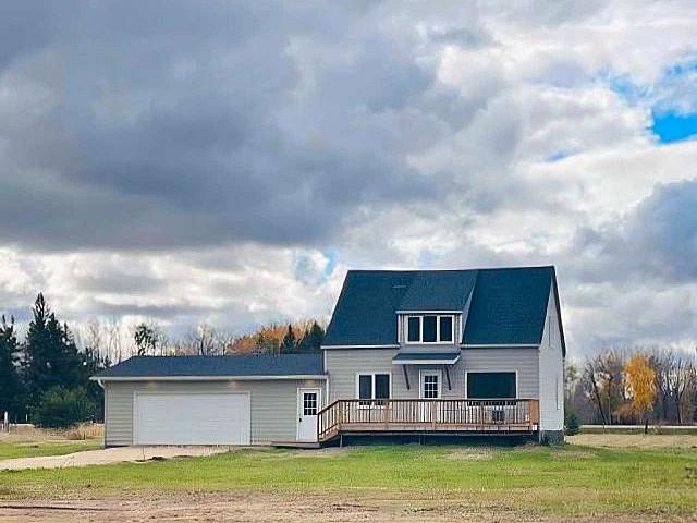 4 Bedroom Home On 2 Acres Under 300k!