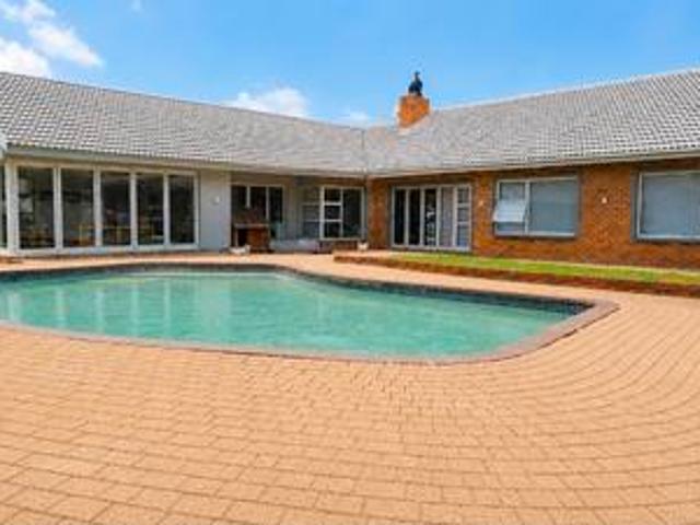 4 bedroom home on the market in brac.