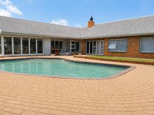 4 bedroom home on the market in brac.
