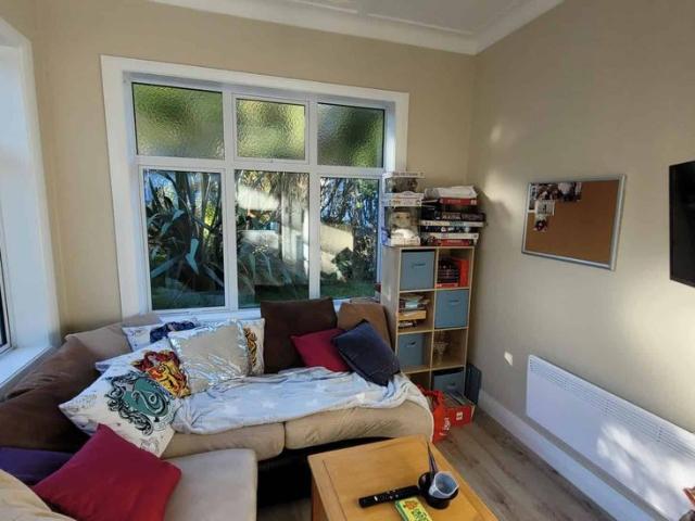 4 Bedroom Home Paris Street