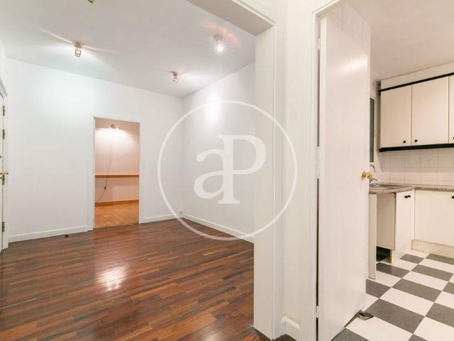 4 bedroom luxury Apartment for rent in Barcelona, Spain