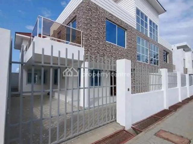 4 Bedroom Maisonette
