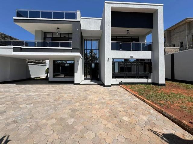 4 bedroom maisonette for sale in Ruiru
