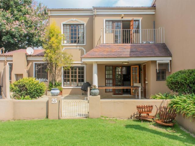 4 Bedroom Mansion/Villa in Vereeniging Central