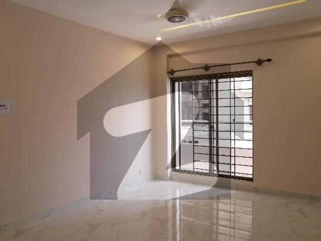 4 Bedroom New Apartment In Askari 6