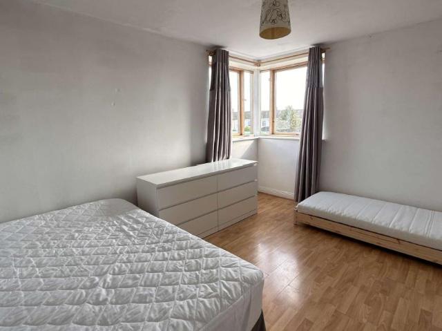 4 Bedroom Shared Living Dublin Dublin D11 HY39 LS101814782