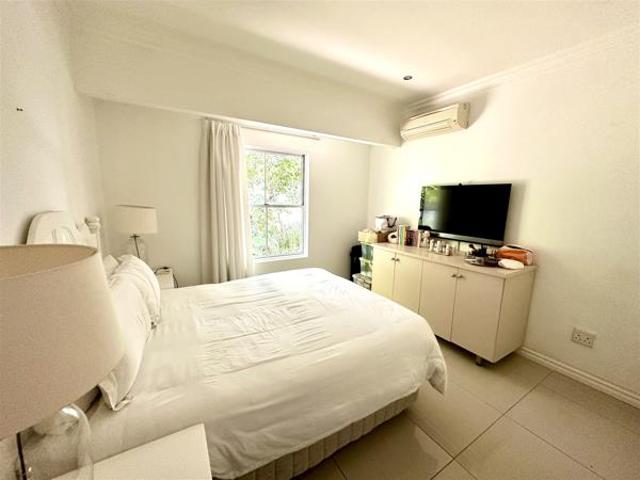 4 Bedroom Simplex in Mount Edgecombe Country Club Estate