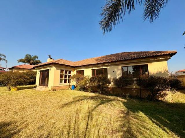 4 Bedroom Simplex in Noordwyk